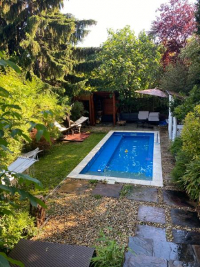 Modern house in central with pool